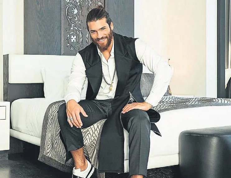 Canını seven kaçsın!