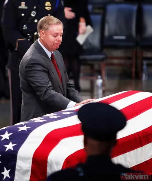 ABD'li Senatör McCain için Kongre'de tören düzenlendi - 39