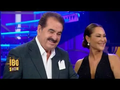 Hülya Avşar'dan İbrahim Tatlıses hakkında öpüşme itirafı! Avşar kızı itiraf etti gören duyan küçük dilini yuttu meğer o sırada...-8