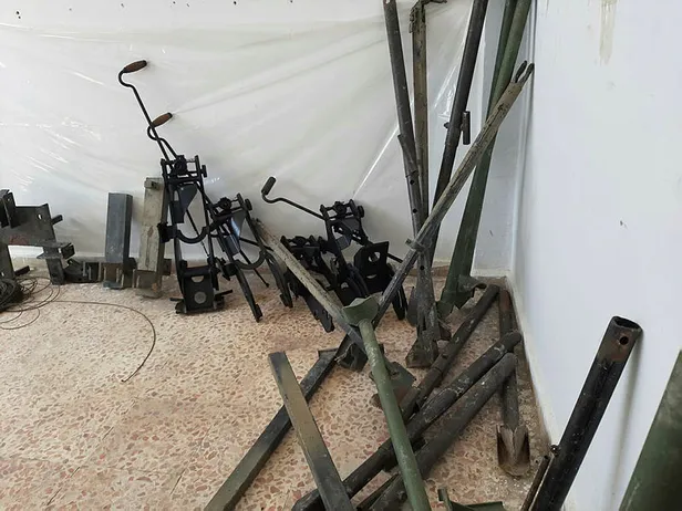 Tel Abyad'da teröristlere ait ele geçirilen binalardaki işaretler dikkat çekti-2