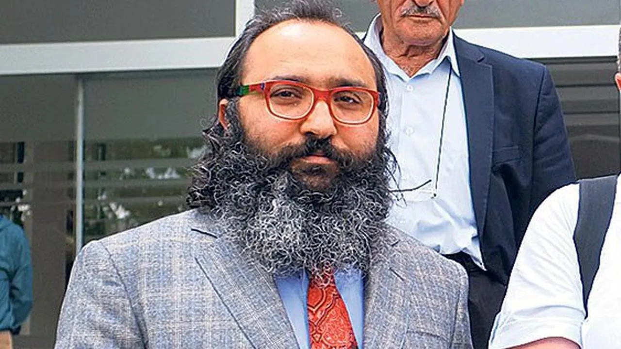 Sosyalist görünümlü FETÖ tetikçisi