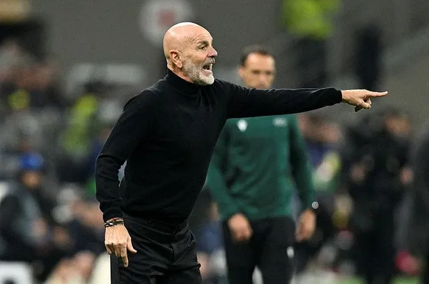 Milan Teknik Direktörü Pioli Ferdi Kadıoğlu'nun ismini verdi! Ferdi'yi hem Fenerbahçe'de hem de milli takımda takibe aldılar-2