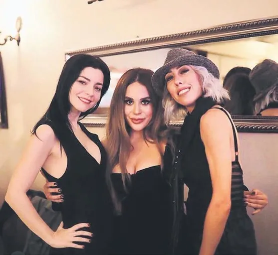 1575410550594.jpeg Depresyona giren Merve Boluğur efkar dağıttı-1