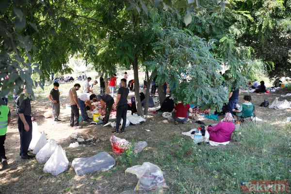 "Bu alanda kesim yasak" afişinin altında kaçak olarak kurban kesimi yaptılar - 17