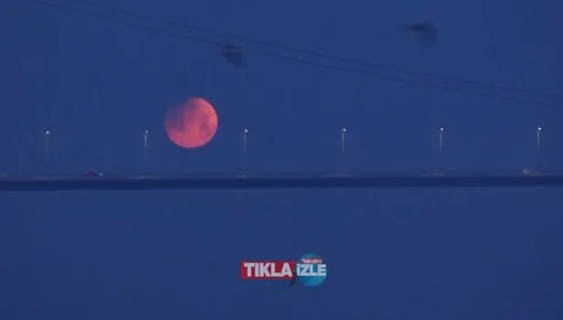 Dünya Kanlı Ay tutulmasını izledi! İstanbul'da görsel şölen