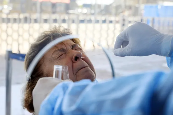 vaka-oraninin-iki-katina-ciktigi-yogun-bakim-doluluk-oraninin-yuzde-71den-fazla-oldugu-antalyada-ek-tedbirler-alindi-1607927965353.jpg Vaka oranının iki katına çıktığı yoğun bakım doluluk oranının yüzde 71'den fazla olduğu Antalya'da ek tedbirler alındı-13