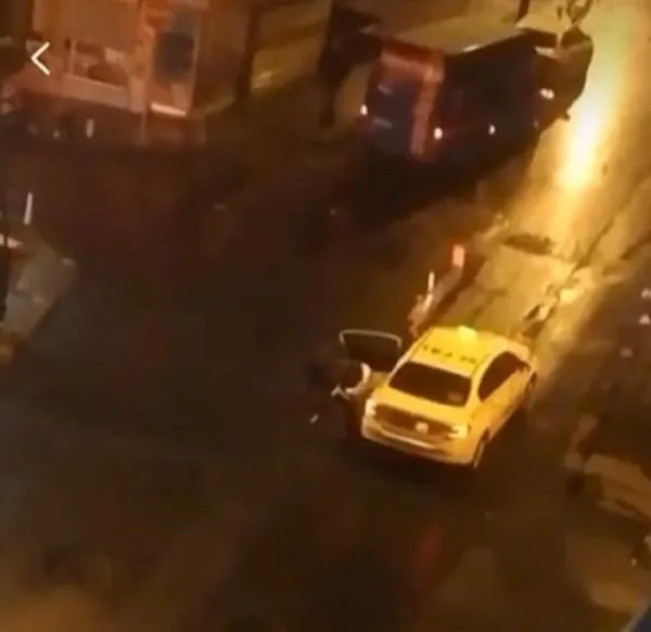Kağıthane'de dehşet anları kamerada: Taksiden indirdiği kadını yerde sürükledi!-3