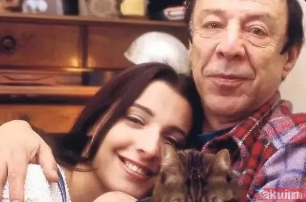 Münir Özkul'un hiç bilinmeyen oğlu ortaya çıktı! Adile Naşit ile Neşeli Günler'de turşu kavgası yapmıştı! Yeşilçam'ın usta isminin gözlerden uzak yaşayan oğlu... - 24