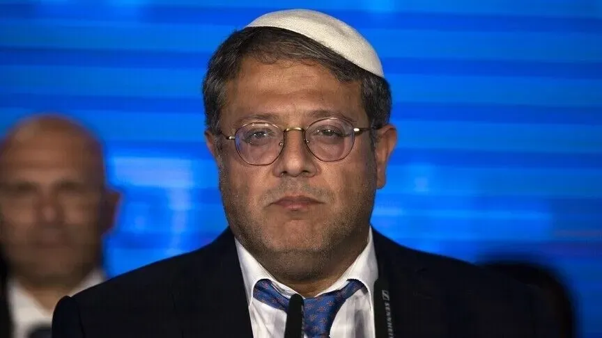 israil-meclisinde-ezani-hedef-alan-tasari-on-oylamadan-gecti-1782937129940.jpeg İsrail Meclisi’nde ezanı hedef alan tasarı ön oylamadan geçti-4