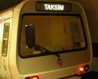 Taksim metrosunda hareketli dakikalar