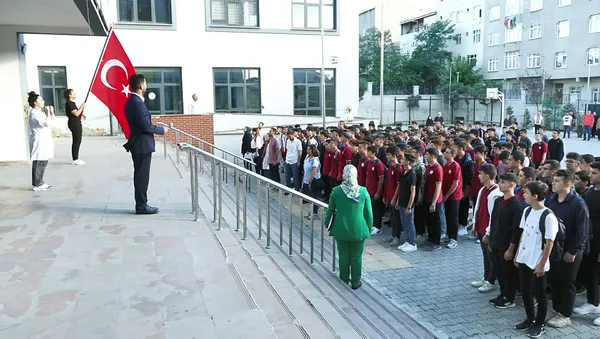 Ders zili çaldı yeni dönem başladı! Sınıfta kalma, devamsızlık, açık liselere geçiş, sınavlar… İşte madde madde eğitim öğretimde değişenler-5