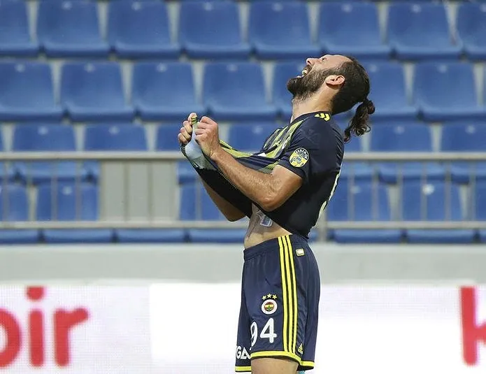 Adı Fener soyadı keder