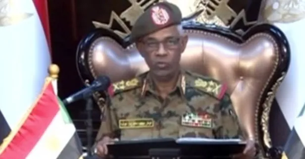 Son dakika... Sudan Savunma Bakanı Askeri Geçiş Konseyi Başkanı sıfatıyla göreve başladı