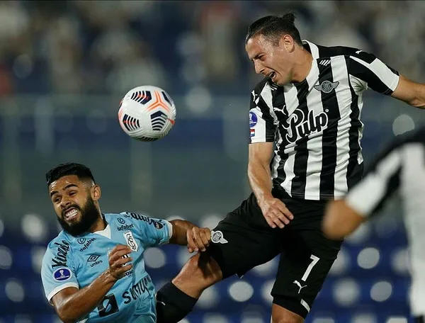 fenerbahce-sol-bek-ariyor-felipe-jonatan-gundemde-1659343543755.jpg Fenerbahçe sol bek arıyor! Felipe Jonatan gündemde-4