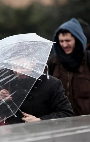 İstanbul'da eylül ayı sağanak yağışla başlıyor! Meteoroloji uyardı: O saatlere dikkat