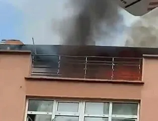 Ankara’da 2 katlı binanın terasında yangın