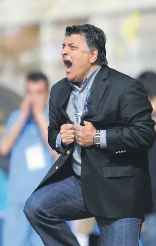 Yılmaz Vural açtı ağzını yumdu gözünü! Büyük kulüplerin yabancı hoca tercihlerini yerden yere vurdu