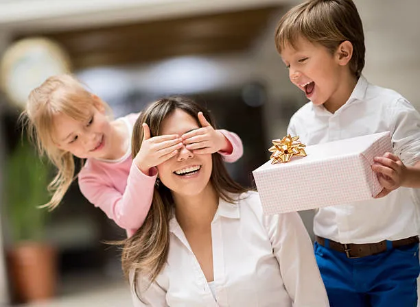 anneler-gunu-ilk-ne-zaman-kutlandi-anneler-gunu-tarihcesi-ve-onemi-2023-anneler-gunu-ne-zaman-1683536473706.jpg 2023 Anneler günü ne zaman? Anneler günü ilk ne zaman kutlandı? ANNELER GÜNÜ TARİHÇESİ VE ÖNEMİ!-2