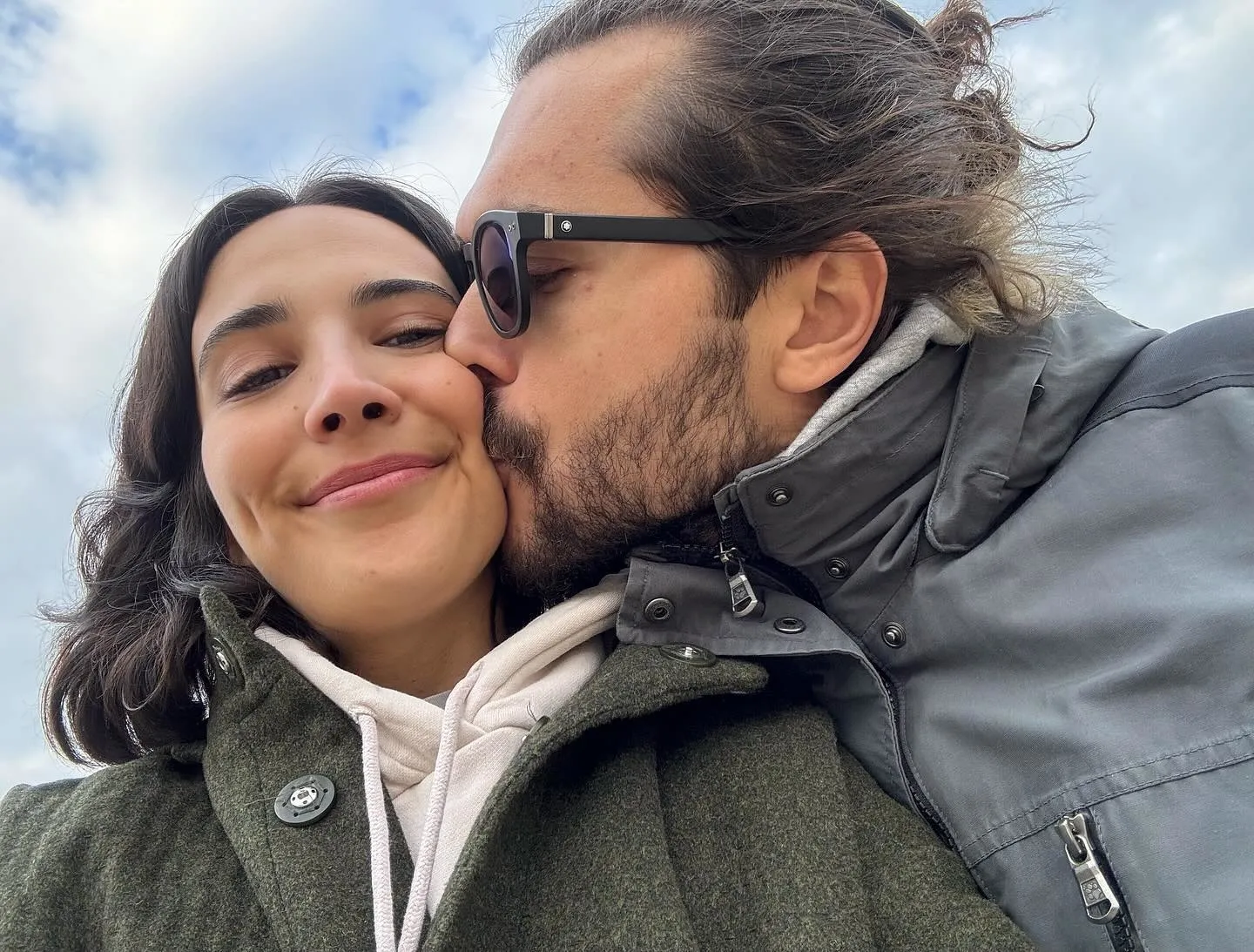 Gözlerden uzak yaşanan büyük aşk! - 8