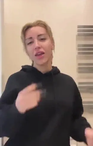 Türk lirasını klozete atıp üzerine sifon çeken sosyal medya fenomeni Mika Can Raun yakalandı! Adli kontrol şartıyla serbest kaldı