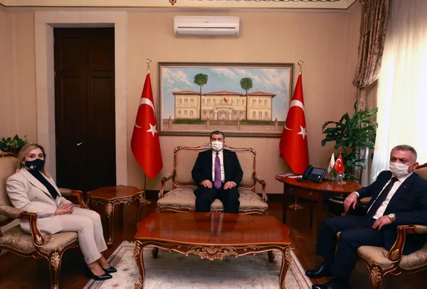 son-dakika-saglik-bakani-fahrettin-koca-iki-haftalik-tedbirler-istedigimiz-dususu-saglayamadigi-icin-17-gunluk-kapanma-1619777731492.jpg SON DAKİKA: 17 günlük tam kapanma! Sağlık Bakanı Fahrettin Koca: İki haftadır uygulanan tedbirler istediğimiz düşüşü sağlayamadı-3
