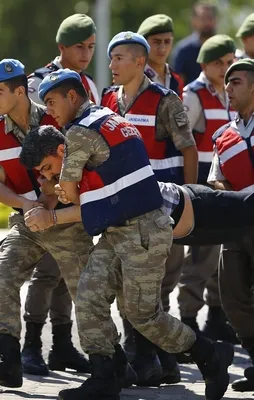 FETÖ'cü hainler jandarmaya da saldırdı
