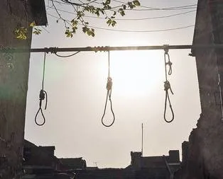 Sığınmacı avcıları yakaladıkları mültecileri...