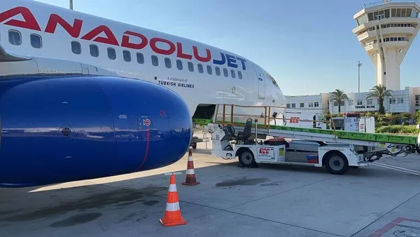 turkish-cargo-kralice-elizabethin-cenazesi-icin-13-ton-cicegi-ingiltereye-tasiyacak-1663228214998.jpg Turkish Cargo Kraliçe Elizabeth'in cenazesi için 13 ton çiçeği İngiltere'ye taşıyacak-2