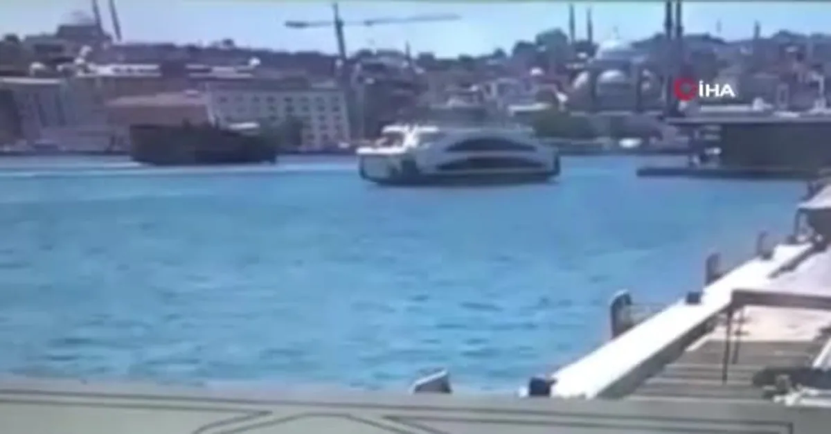 Şehir Hatları Vapuru'nun Karaköy İskelesi'ne çarptığı anların görüntüsü ortaya çıktı! Kaza güvenlik kamerasında