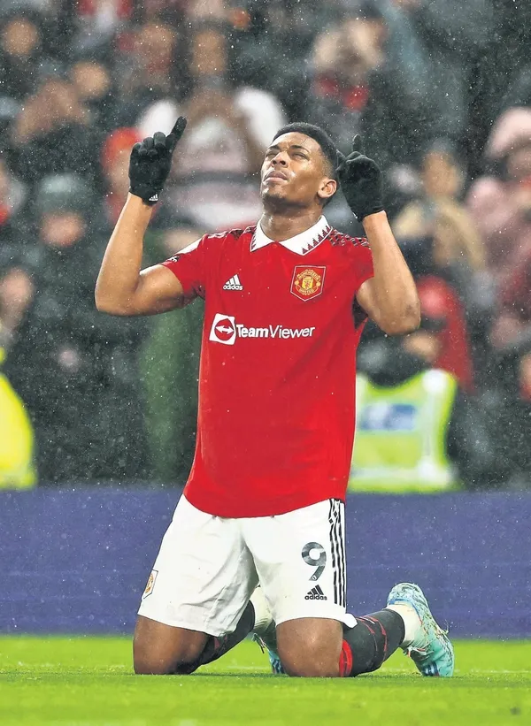 fenerbahcede-martial-bombasi-menajeri-bonservissiz-fenere-getiririm-dedi-teklif-degerlendirme-asamasinda-1691791908887.jpeg Fenerbahçe'de Martial bombası! Menajeri "Bonservissiz Fener'e getiririm" dedi: Teklif değerlendirme aşamasında-3