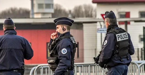 Fransa'da rehine krizi! 4 kişiyi rehin aldı