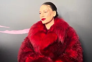 Serenay Sarıkaya "Mimar mı Oluyor?" (Video)