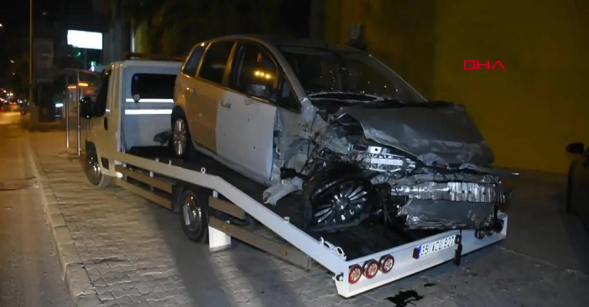 İzmir'de feci kaza! 1'i ağır 5 yaralı | Video
