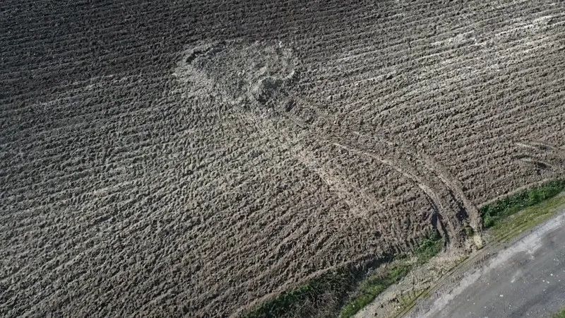 İstanbul’da korkunç infaz: Çinli iş insanı bağlanıp diri diri gömüldü-3