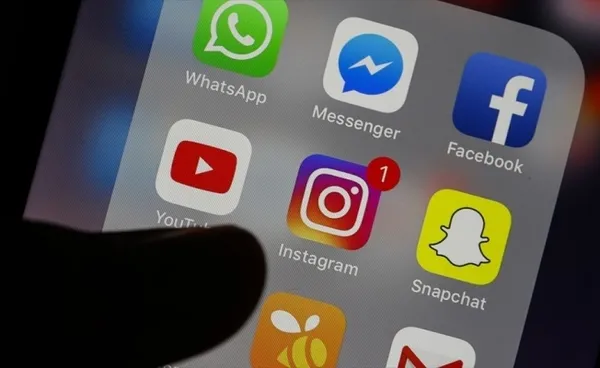 instagram-coktu-mu-instagram-akis-yenilenmiyor-hatasi-nedir-instagram-ne-zaman-duzelir-1605093689993.jpg Instagram çöktü mü? Instagram akış yenilenmiyor hatası nedir? Instagram ne zaman düzelir?-3