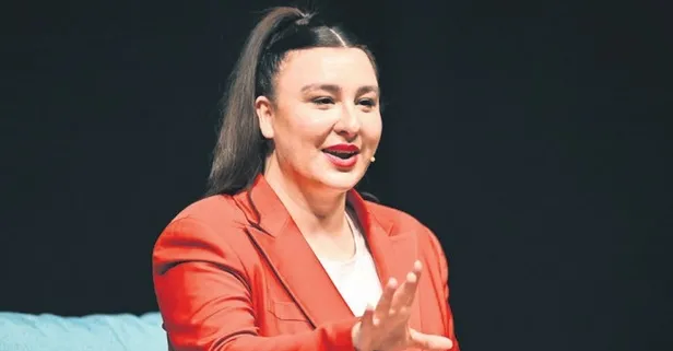 Yasemin Sakallıoğlu kötü haberi sosyal medyadan duyurdu!