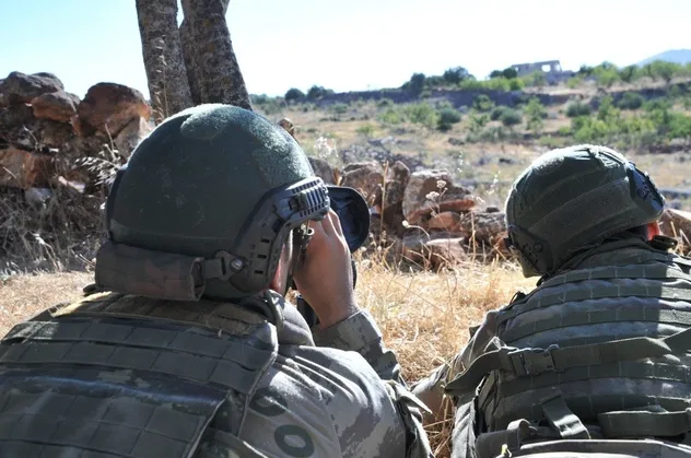 Son dakika: Sızma ve saldırı girişimlerinde bulunan teröristler etkisiz hale getirildi!