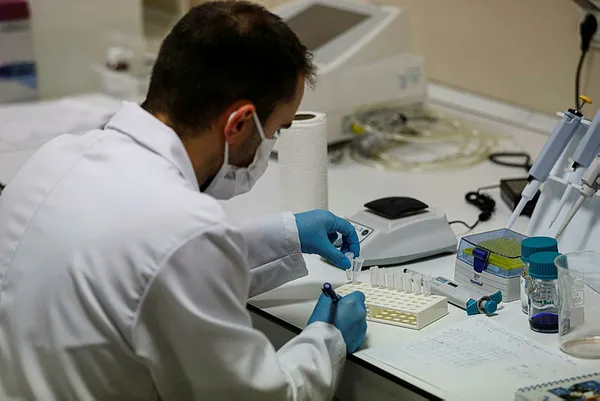 koronavirus-asisi-hakkinda-cok-onemli-aciklama-kasim-aralik-aylarinda-1600418095954.jpg Koronavirüs aşısı hakkında çok önemli açıklama: Kasım-Aralık aylarında...-3