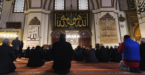 Cuma namazı saati: Ankara, İzmir, Antalya, İstanbul cuma namazı saat kaçta? 22 Mart Diyanet cuma vakti