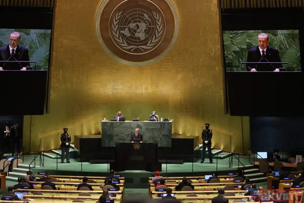 Dünya, Başkan Recep Tayyip Erdoğan'ı izledi! İşte BM'deki tarihi konuşmadan kareler... - 10