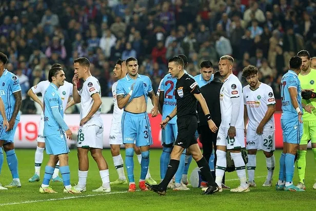 el-isyani-konyaspornin-2-golu-ile-trabzonsporun-iptal-edilen-penaltisi-tartisildi-1667781196470.jpeg El isyanı! Konyaspor’un 2. golü ile Trabzonspor’un iptal edilen penaltısı tartışıldı-4