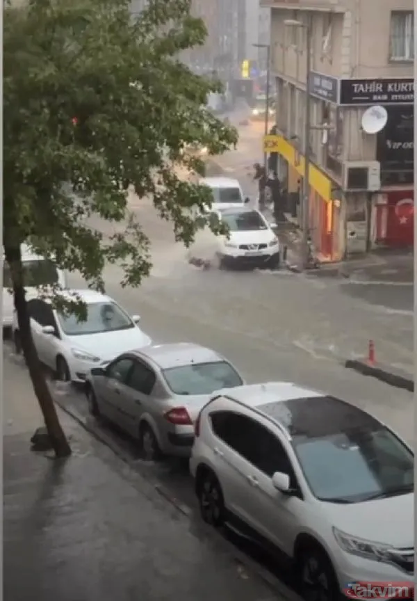 HAVA DURUMU | Meteoroloji ve valilik uyardı beklenen yağış geldi! İstanbul dahil birçok ilde yollar göle döndü! | 28 Eylül 2023 hava durumu - 16