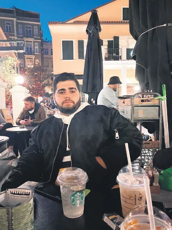 1694984427621.jpeg Umutcan'ın umutları bitti! Askere gitmek için mide küçültme ameliyatı oldu ölümden döndü...-2