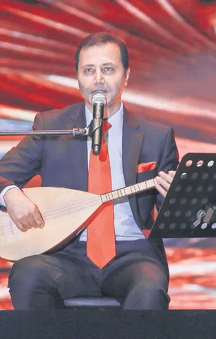 "İstanbul Yeditepe Konserleri" Özhan Eren, Orhan Hakalmaz ve Ceyhun Çelikten konserleri ile devam etti