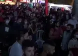SON DAKİKA: Mersin'de 2 bin kişinin katıldığı Murat Dalkılıç konserinde korona unutuldu
