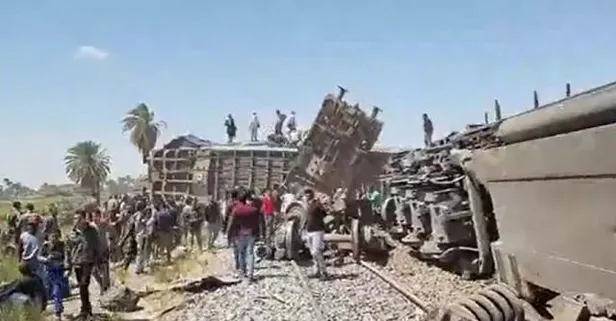 Son dakika: Mısır’da iki tren kafa kafaya çarpıştı: 32 kişi öldü, 66 kişi yaralandı