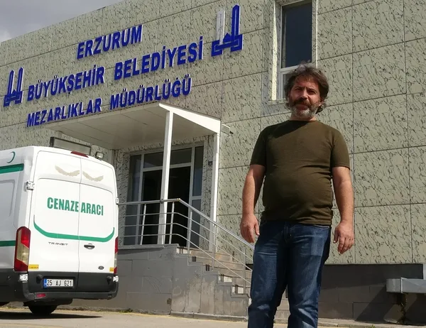 havalimaninda-karisan-cenazeler-3-farkli-sehre-gonderildi-1691481307975.jpg Havalimanında karışan cenazeler, 3 farklı şehre gönderildi-5