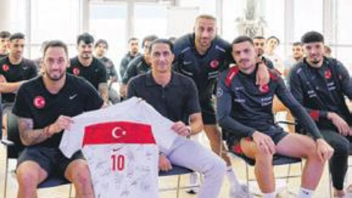 Gözübüyük sunum yaptı