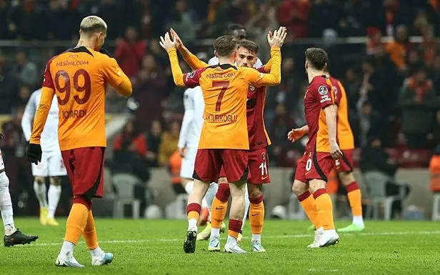 aslan-icardi-ile-guldu-galatasaray-sahasinda-karsilastigi-umraniyesporu-3-2lik-skorla-maglup-etti-1675279382951.jpeg