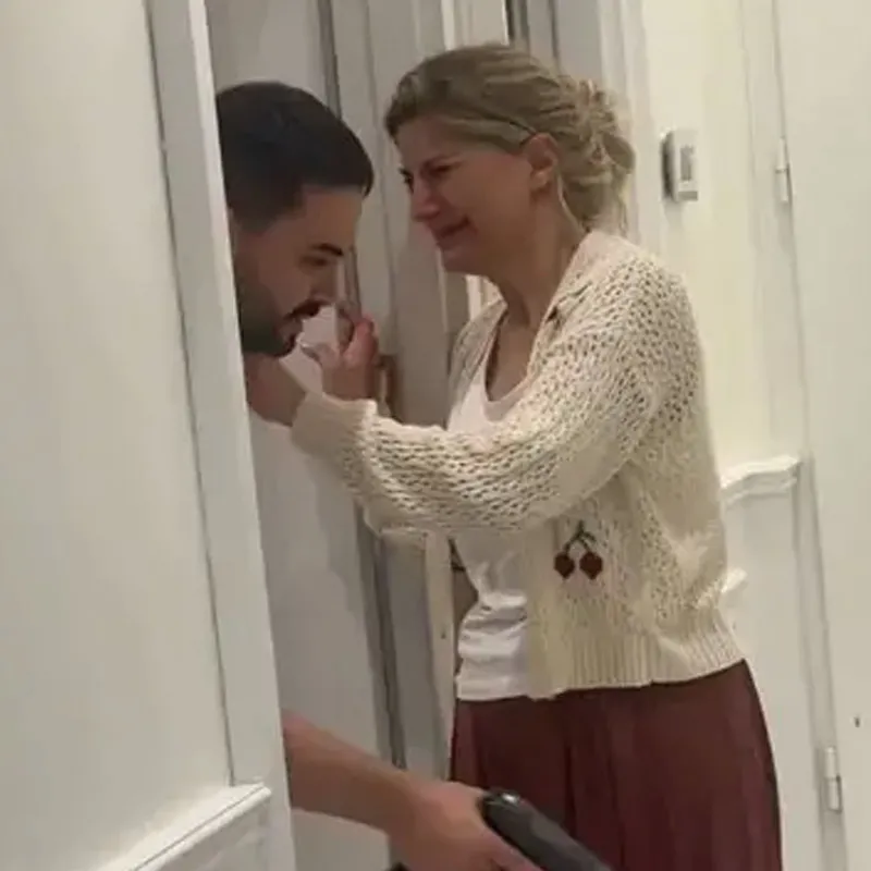 seda-sayandan-kadir-ezildinin-annesi-umran-kaplana-tepki-1786453988584.jpg Seda Sayan'dan Kadir Ezildi'nin annesine tepki: “Niye ağlıyorsun?”-4